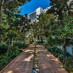 Jardines Las Golondrinas apartments Elviria