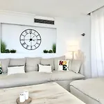 El Faro, Center Marbella Beachfront - Eaw Homes