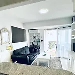 Apartamentos Torre De Marbella El Fuerte - Heart Of Marbella, Steps From The Beach