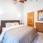 Villa Beachside