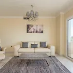 Downtown Seaview Apartment