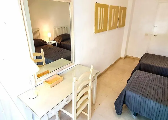 Skol 233. Wonderful Two Bedroom Apartment In Marbella Center.