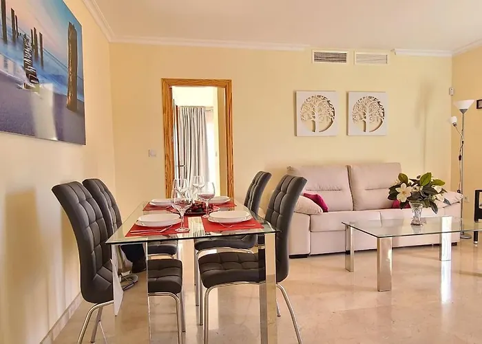 Modern Apartment In Elviria, Golf, Fun & Beach