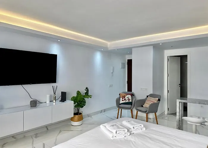 Studio Oasis In 2º Line Beach In The Centre Of Marbella - Eaw Homes
