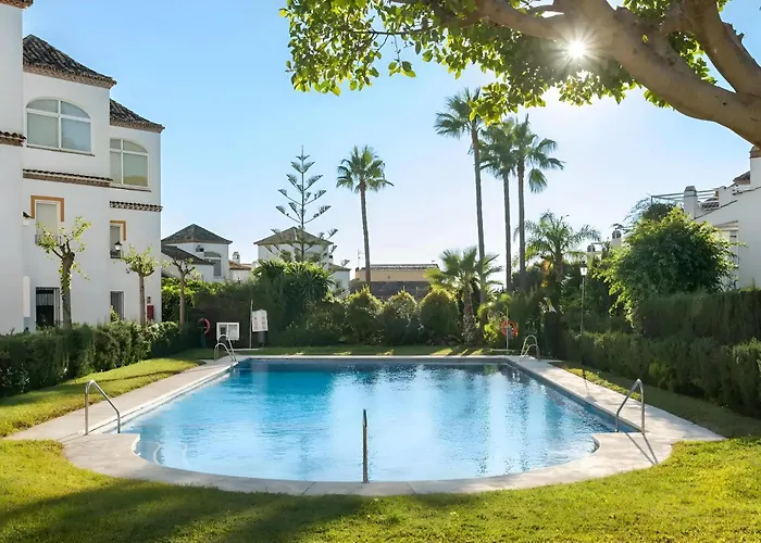 The Marbella Beach House - 4Min Walk To The Sea