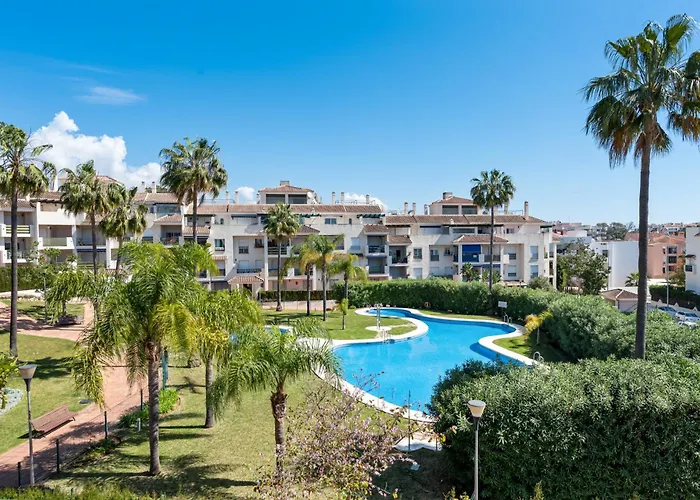 Lovely 2-Bed 10 Mins Walk From Puerto Banus