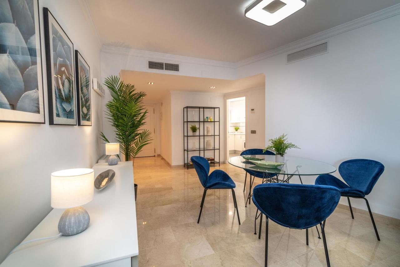 Apartment Vacation I Terrazas De Banus, Comfy And Stylish Apartment, Puerto Banus Marina, 24-7 Security *