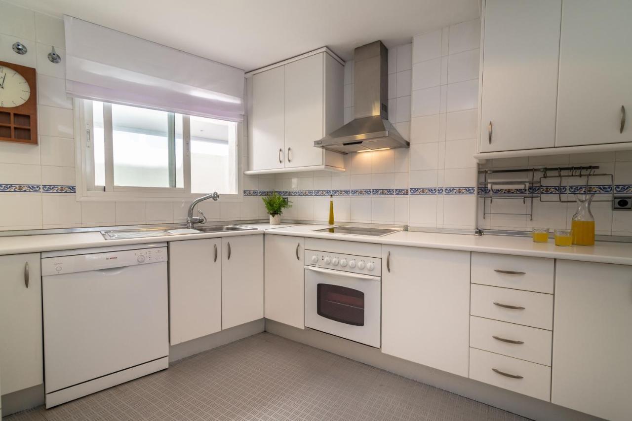 Apartment Vacation I Terrazas De Banus, Comfy And Stylish Apartment, Puerto Banus Marina, 24-7 Security Marbella