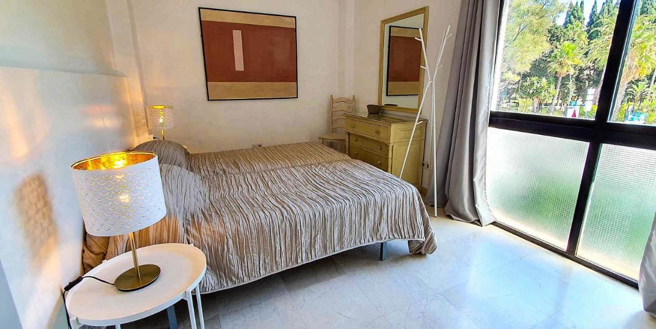 Skol 233. Wonderful Two Bedroom In Center. Apartamento *