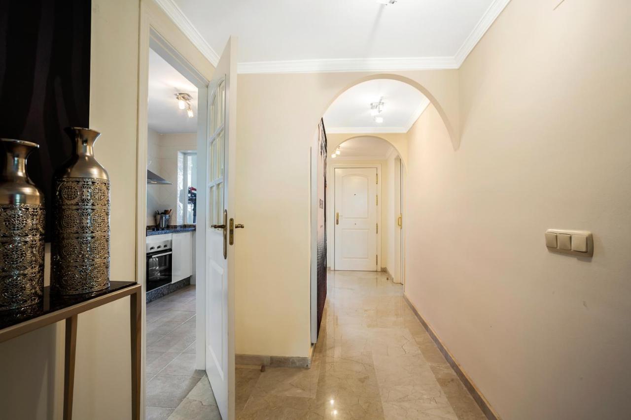 Beautiful With Big Terrace And Access To 3 Pools Elviria Apartamento