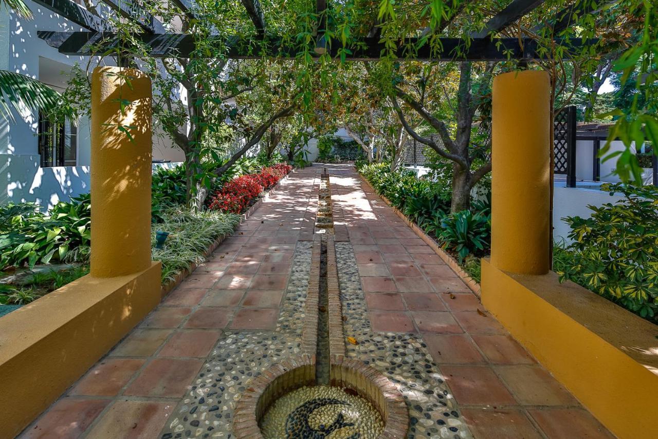 Jardines Golondrinas Elviria Apartamento *