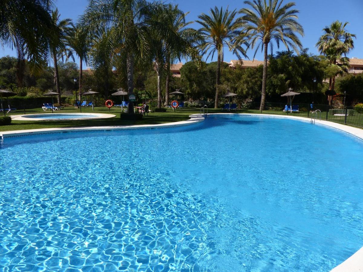 New Listing - Luxury 2 Bedroom Apartment, Immaculate Condition, In Elviria Near Apartment