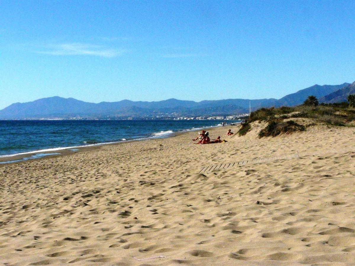 New Listing - Luxury 2 Bedroom Apartment, Immaculate Condition, In Elviria Near Apartment