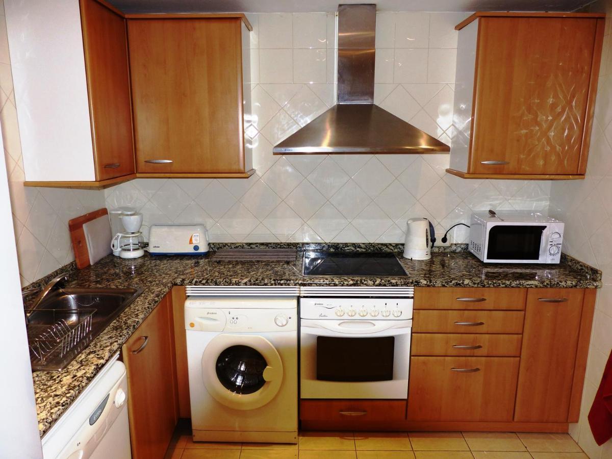 New Listing - Luxury 2 Bedroom Apartment, Immaculate Condition, In Elviria Near *