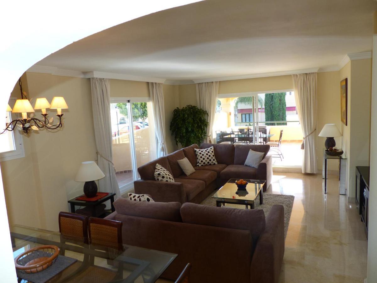 Apartment New Listing - Luxury 2 Bedroom Apartment, Immaculate Condition, In Elviria Near