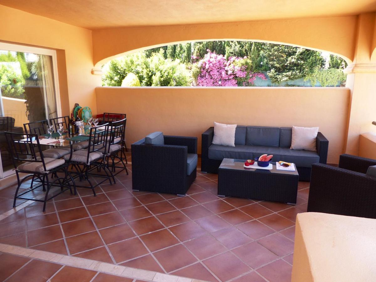 Apartment New Listing - Luxury 2 Bedroom Apartment, Immaculate Condition, In Elviria Near Marbella