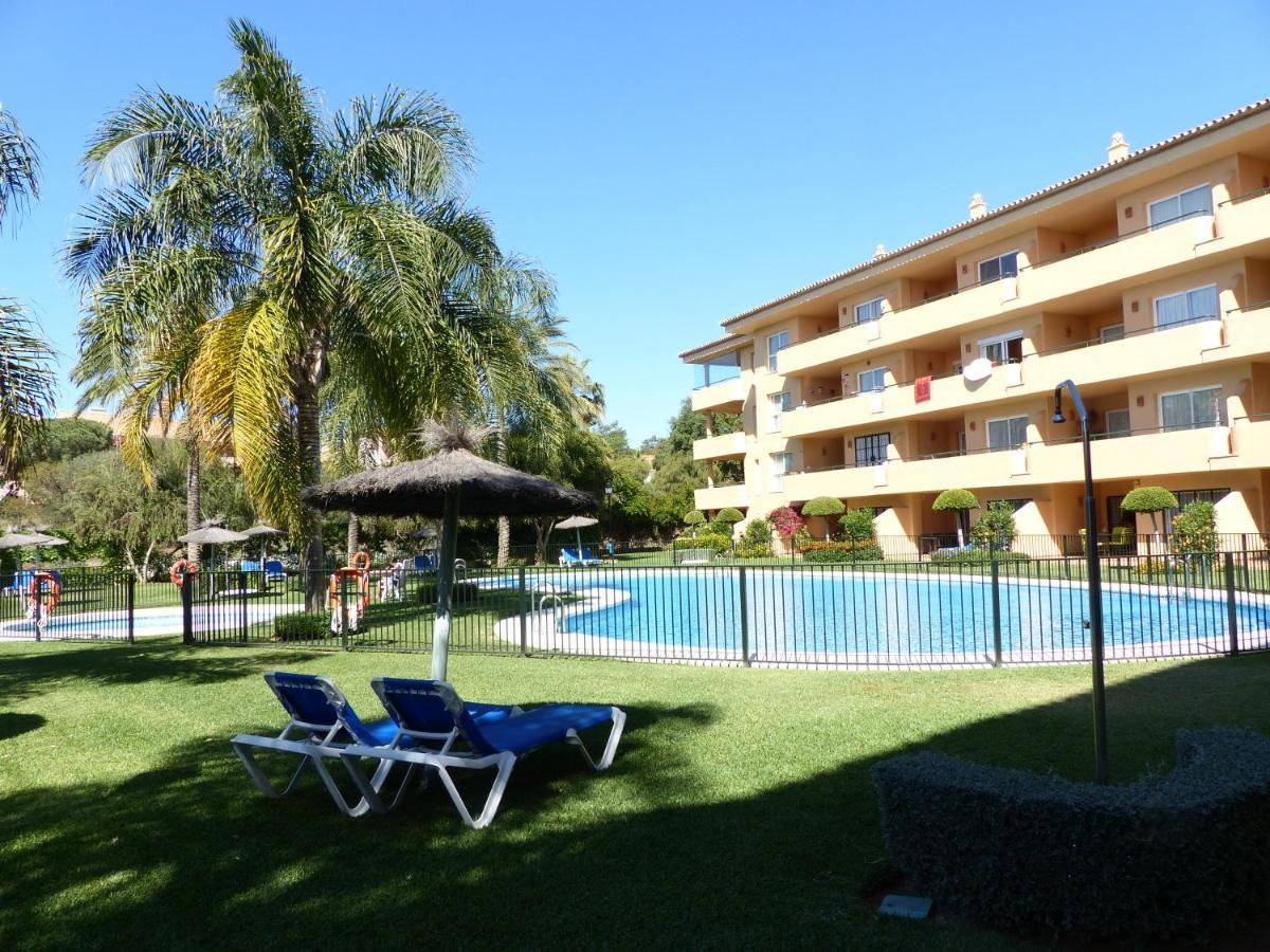 New Listing - Luxury 2 Bedroom Apartment, Immaculate Condition, In Elviria Near Marbella