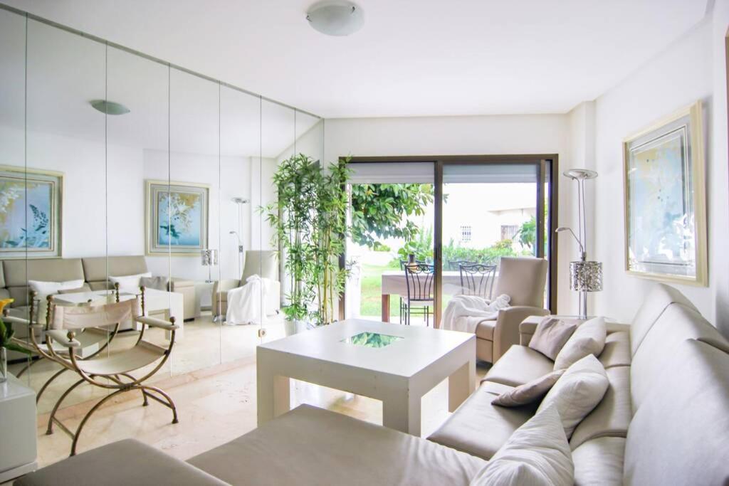 Oleholidays Del Mar Primera Linea Playa Apartment *