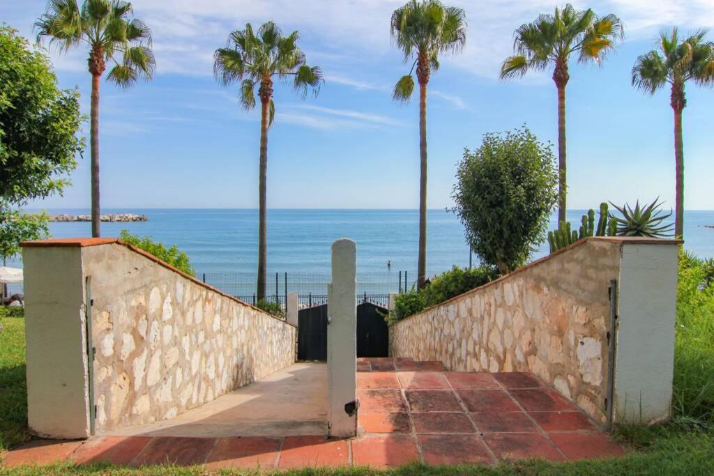 Oleholidays Del Mar Primera Linea Playa Apartment Marbella