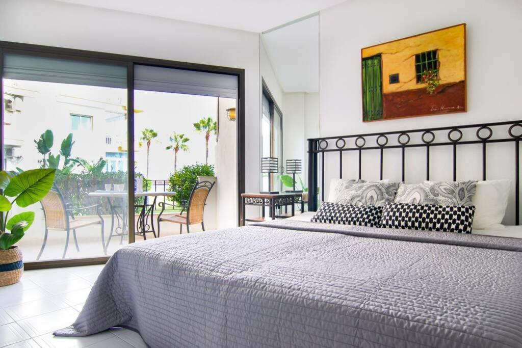 Apartment Oleholidays Del Mar Primera Linea Playa