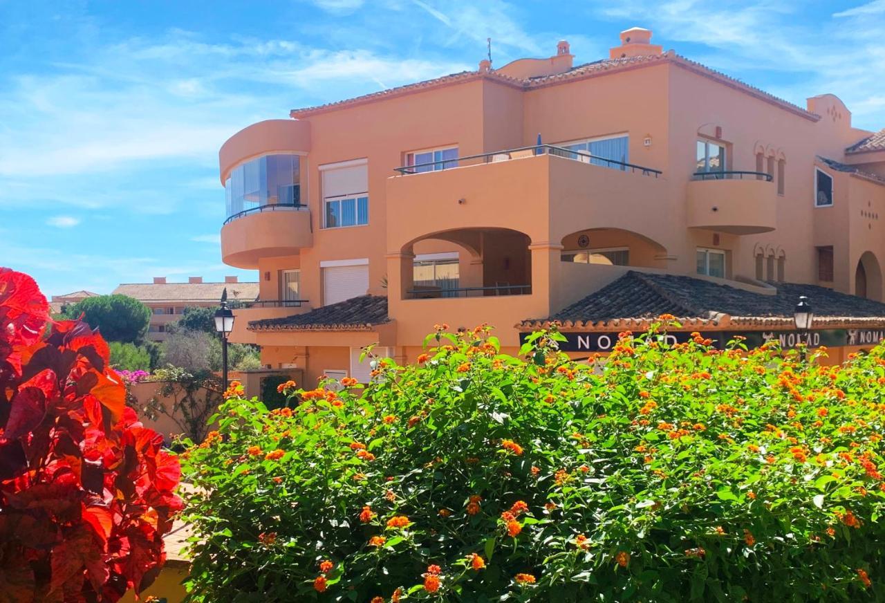 Apartment New Listing - Luxury 2 Bedroom Apartment, Immaculate Condition, In Elviria Near Marbella