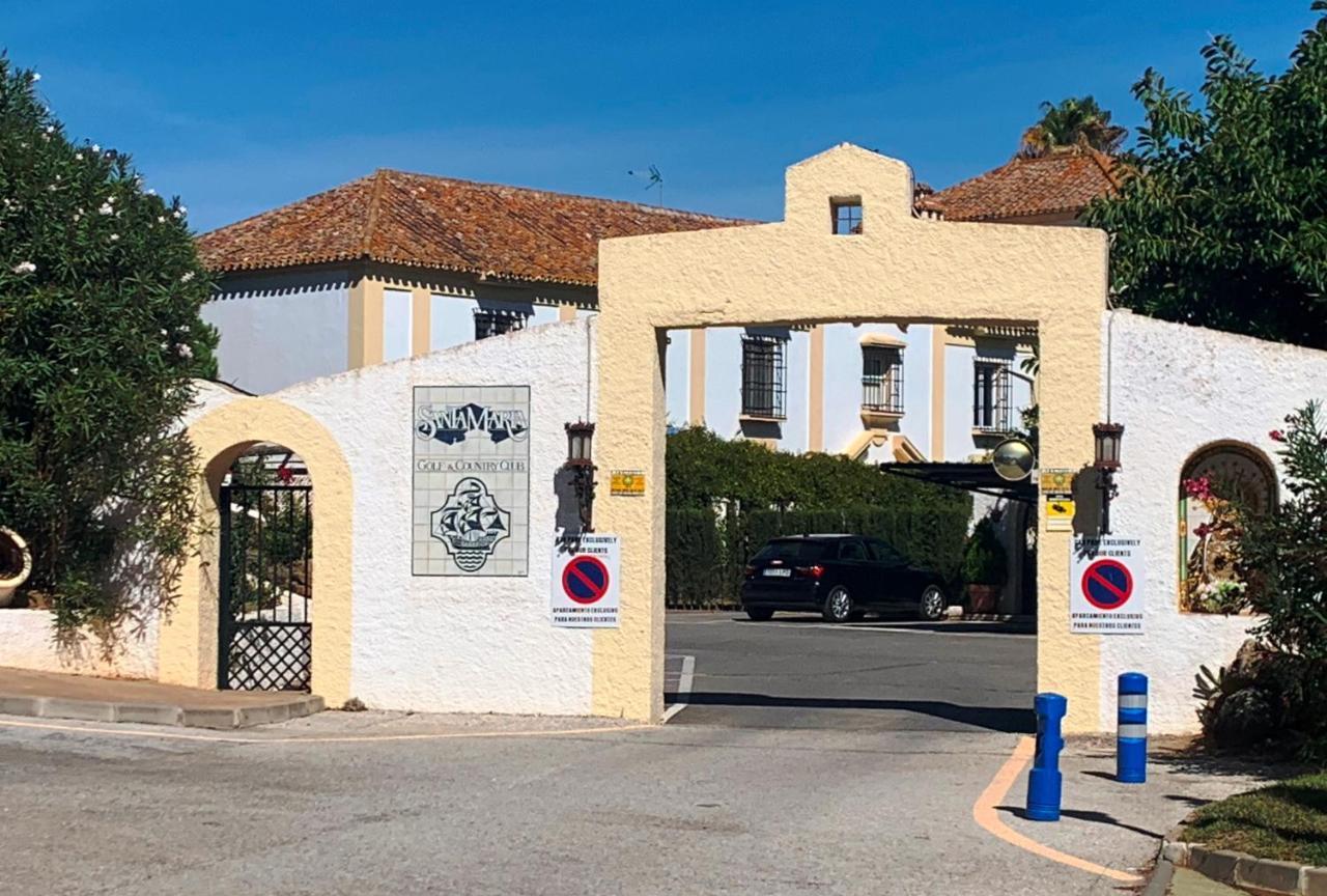 New Listing - Luxury 2 Bedroom Apartment, Immaculate Condition, In Elviria Near Apartment