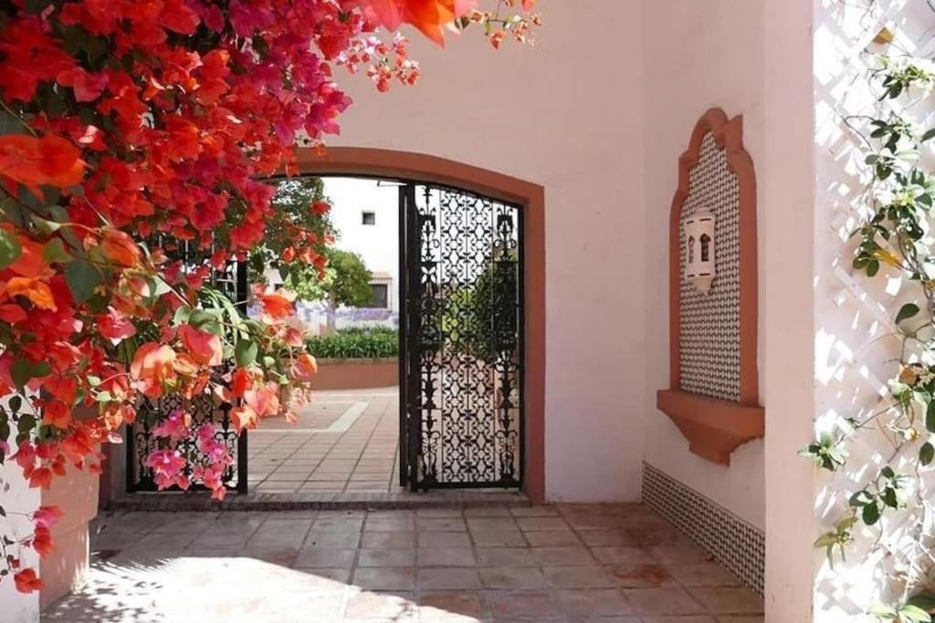 Caprichoso En El Corazon De Puerto Banus