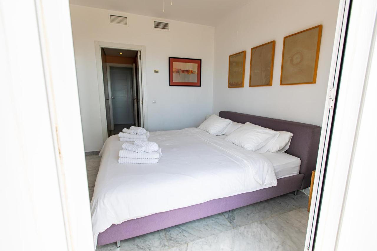 Casa 1 Linea De Playa. Ferienhaus Marbella