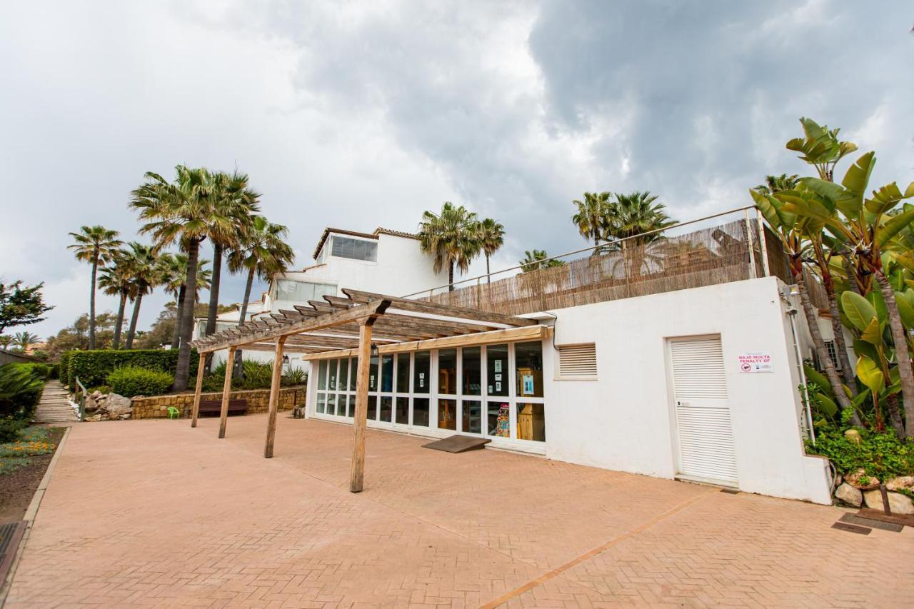 Casa 1 Linea De Playa. Ferienhaus Marbella