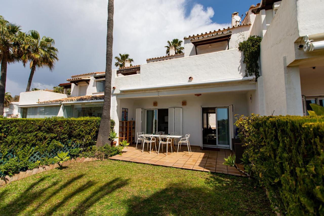 Ferienhaus Casa 1 Linea De Playa. Marbella