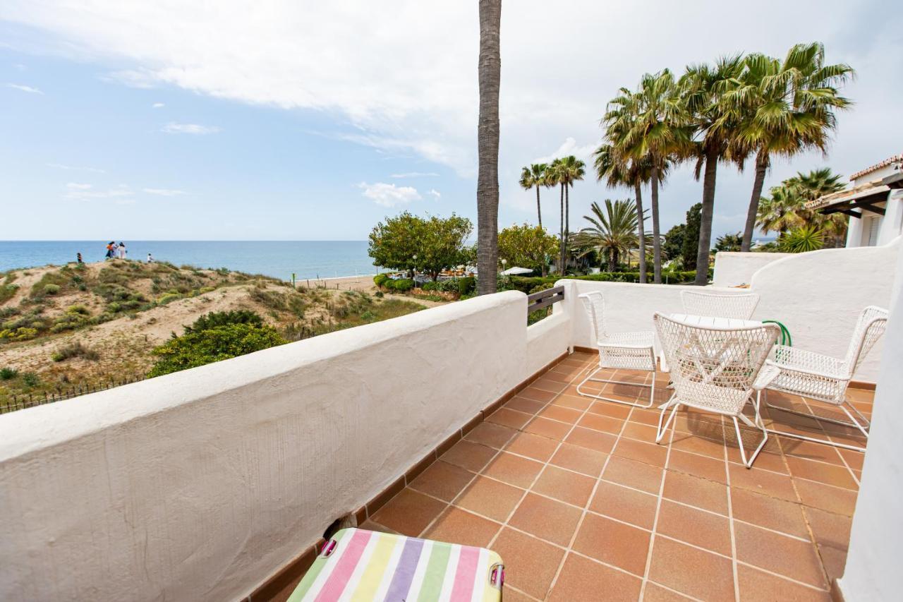 Casa 1 Linea De Playa. Ferienhaus Marbella