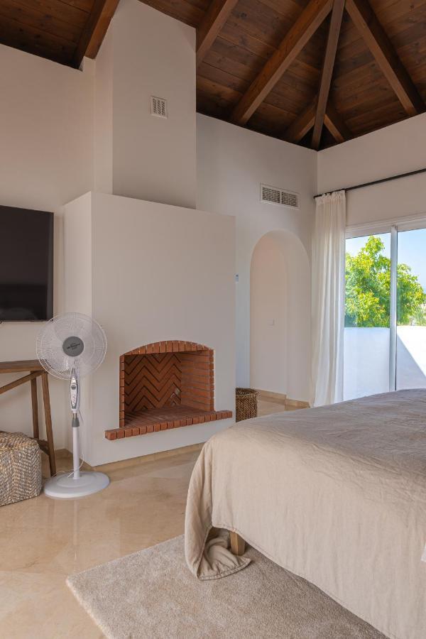 Luxurious Penthouse In Ventura Del Mar Puerto Banus *