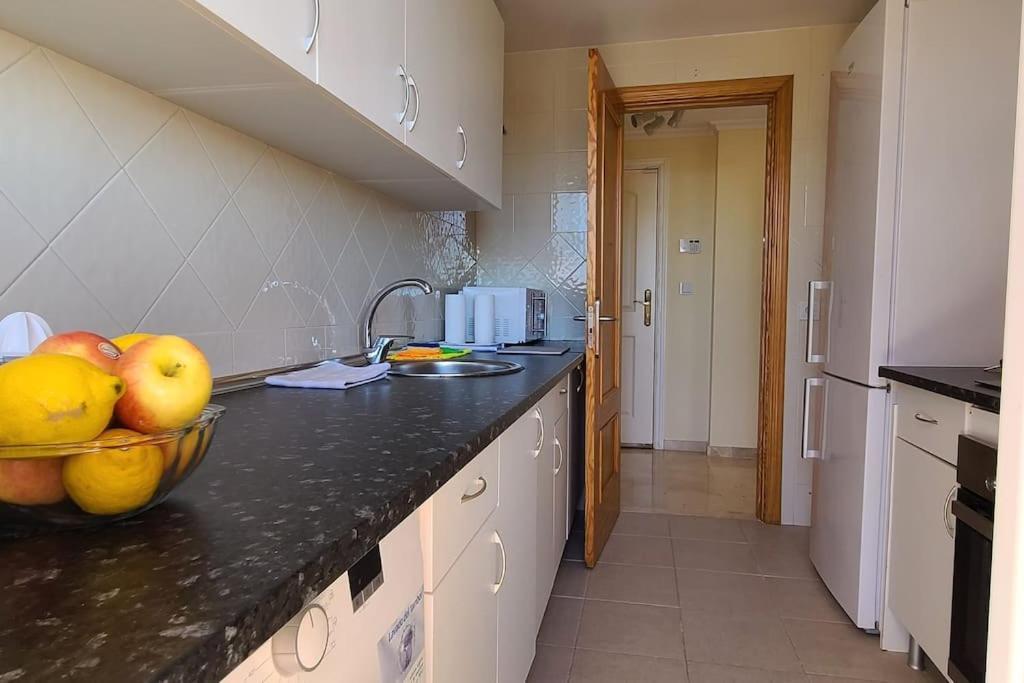 Modern In Elviria, Golf, Fun & Appartement Marbella