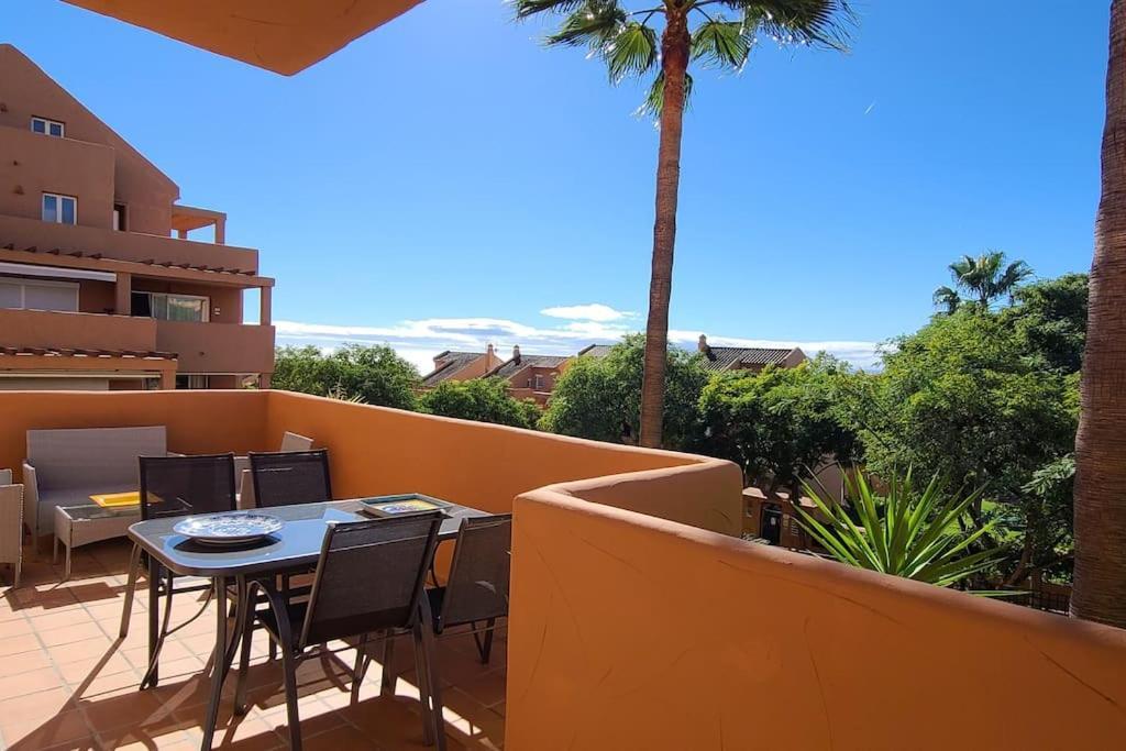 Modern In Elviria, Golf, Fun & Appartement Marbella
