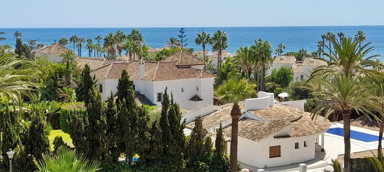 Marbella. Playa Alicate * Marbella