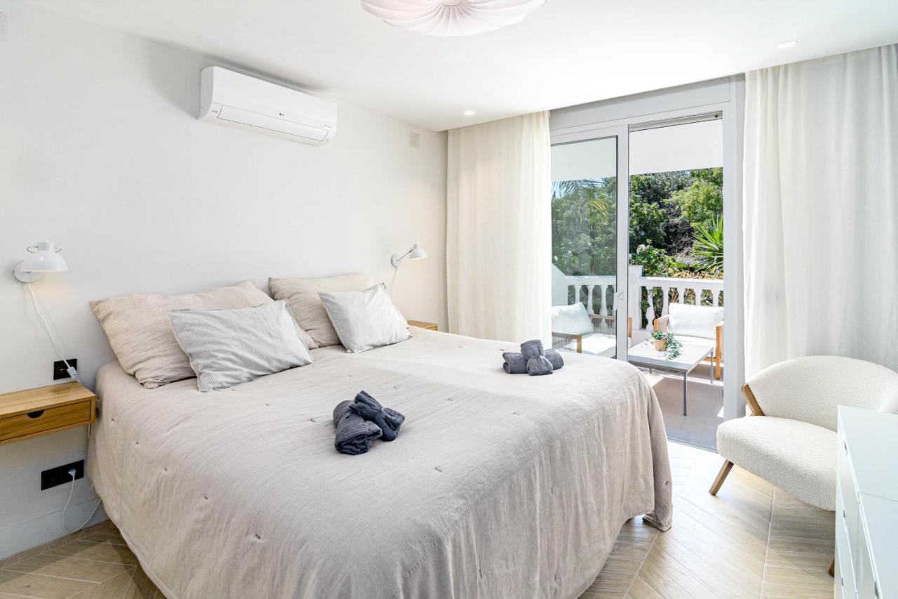 Fully Renovated Scandinavian Style 2 Bed In The Heart Of Puerto Banus *
