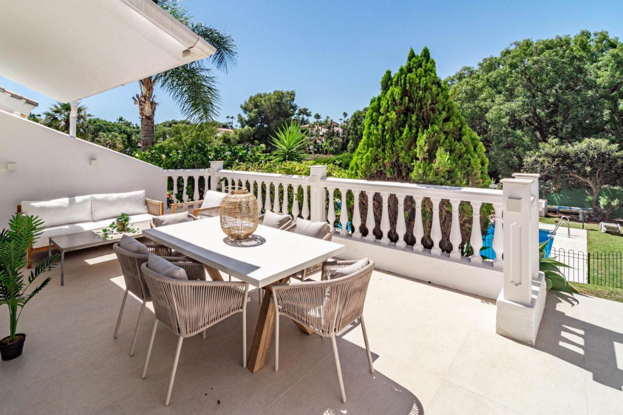 Vakantiehuis Fully Renovated Scandinavian Style 2 Bed In The Heart Of Puerto Banus Marbella