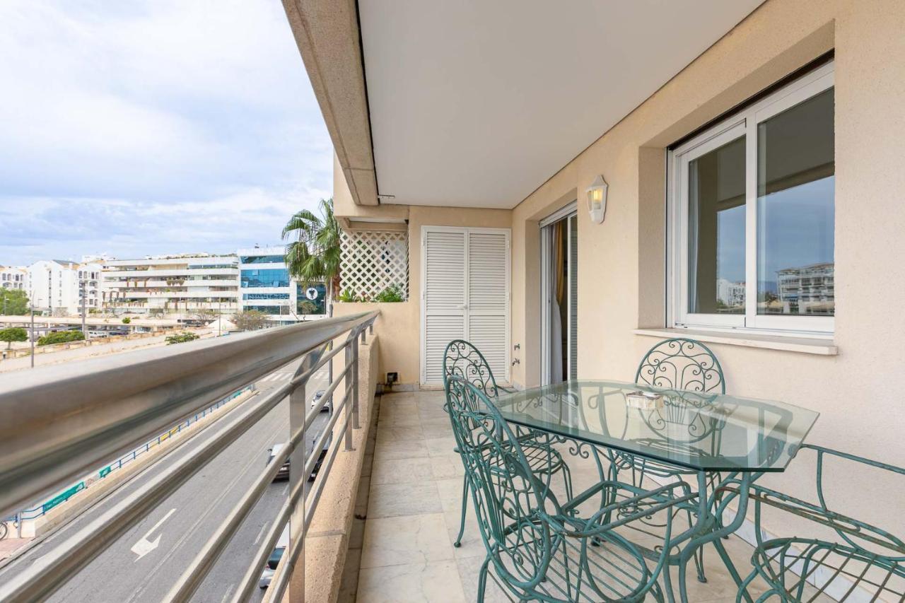 Apartment Puerto Banus, Marina Banus, 2br, 2bth, Pool, Parking, Marbella, 2h