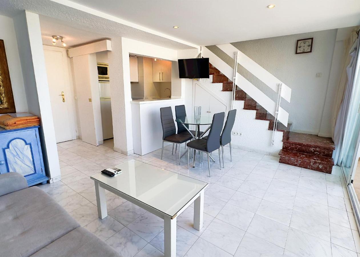 Skol 705. Two Bedrooms Duplex With Amazing Sea Views Marbella