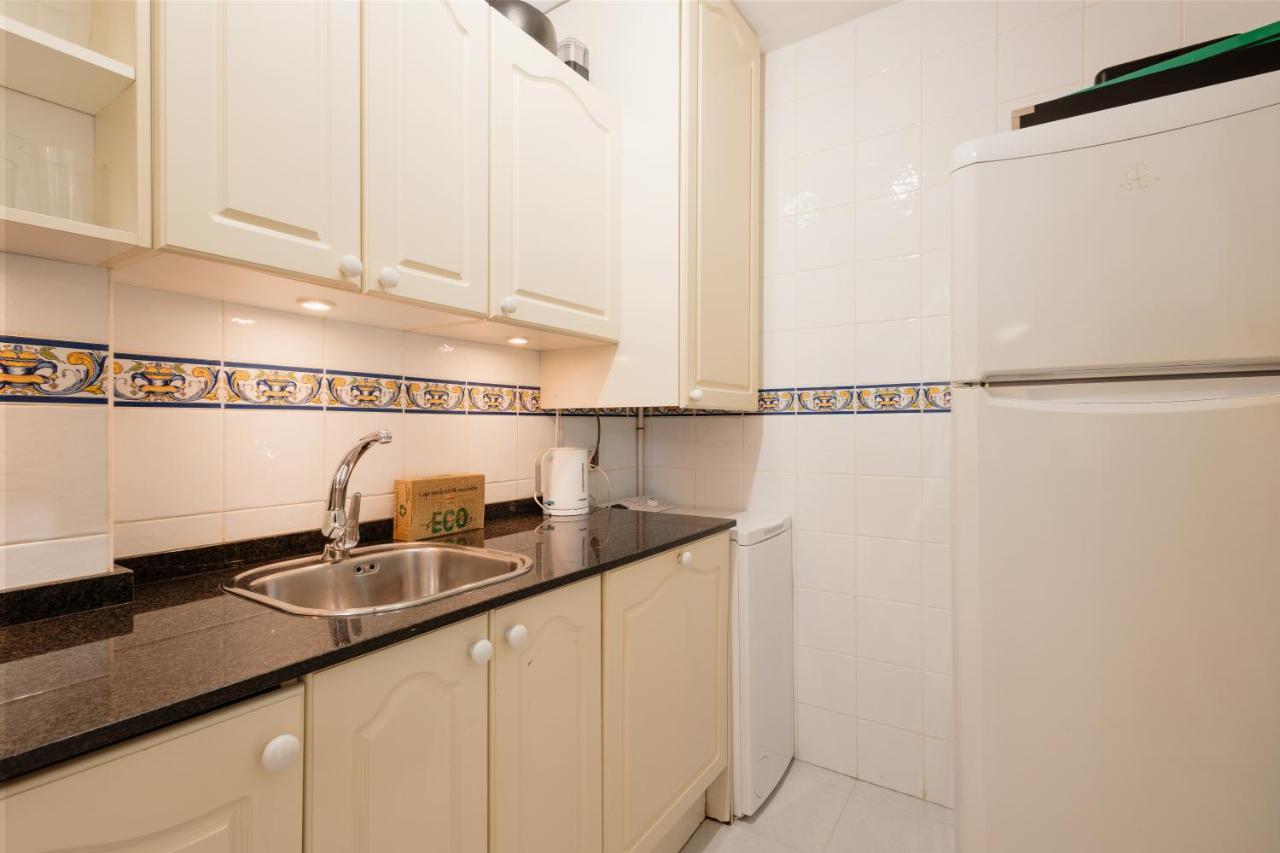 Apartment, Close To Beaches, Restaurants And Supermarkets, In Urb. Park Beach, Elviria Marbella