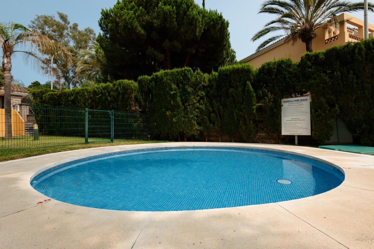 Apartment, Close To Beaches, Restaurants And Supermarkets, In Urb. Park Beach, Elviria *