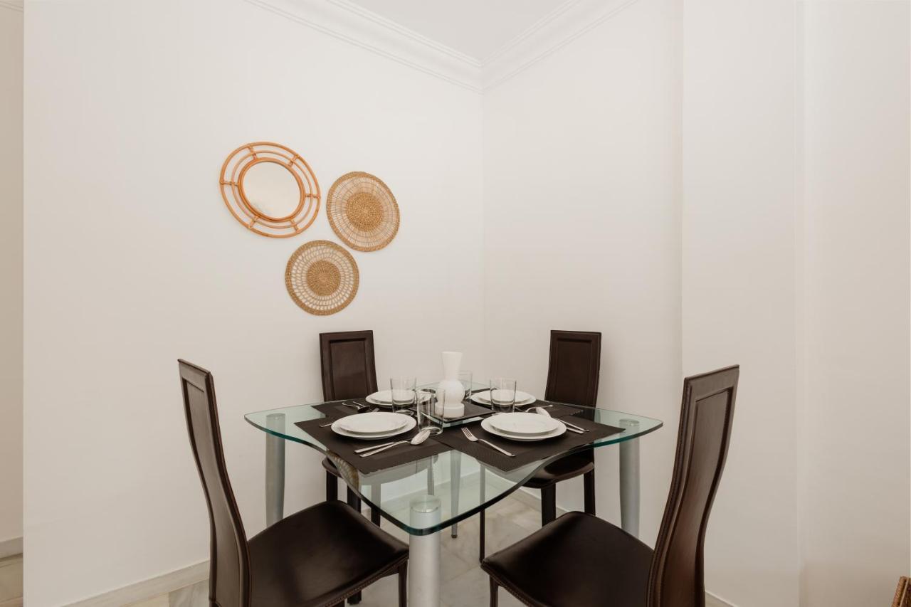 Apartamento Apartment, Close To Beaches, Restaurants And Supermarkets, In Urb. Park Beach, Elviria Marbella