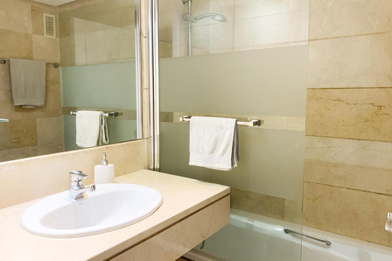 Apartment 3 Lux Apt Puerto Banus-terrace 5 Min To Beach Marbella