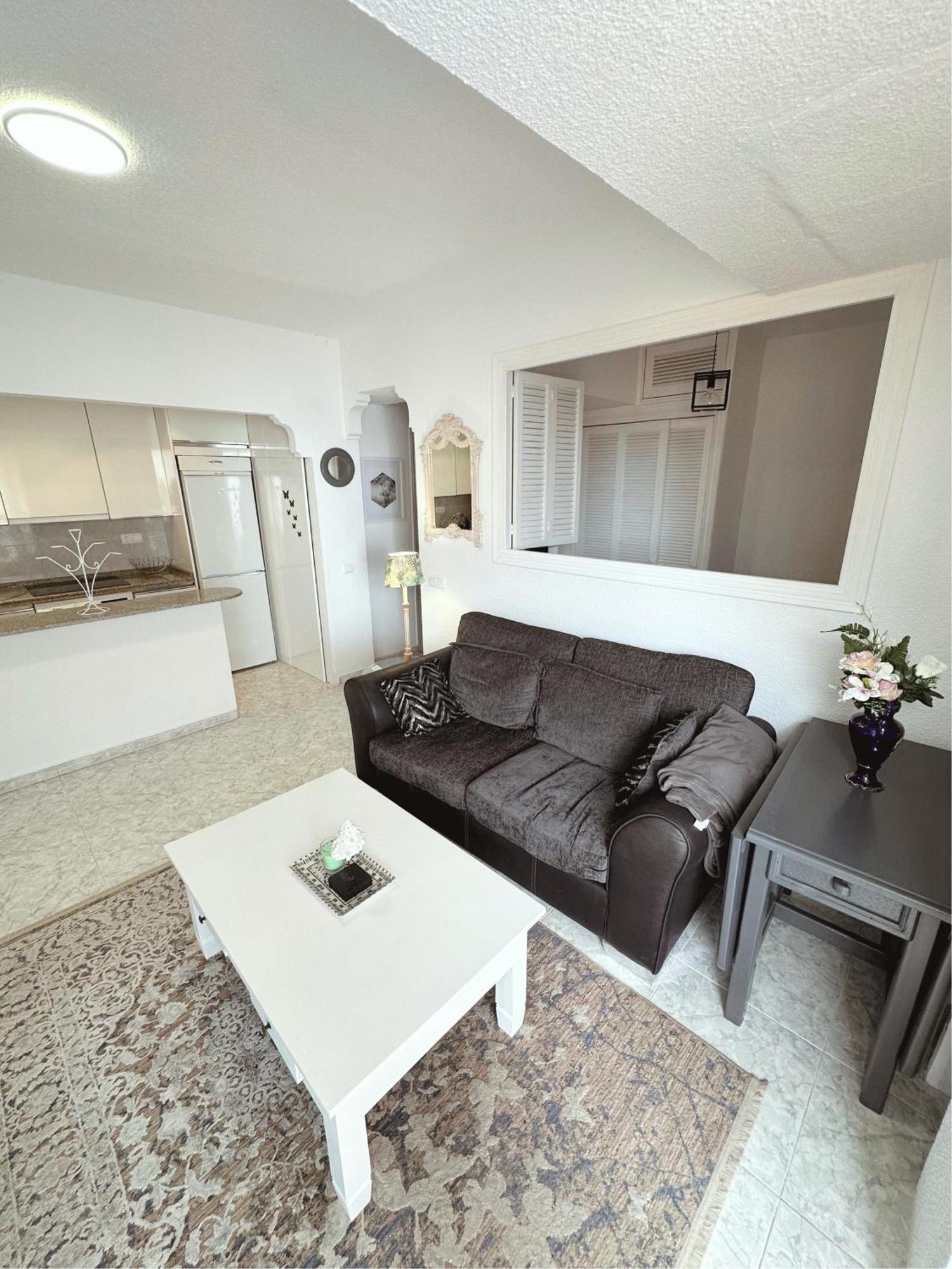 Apartment Torre De El Fuerte - Heart Of Marbella, Steps From The *