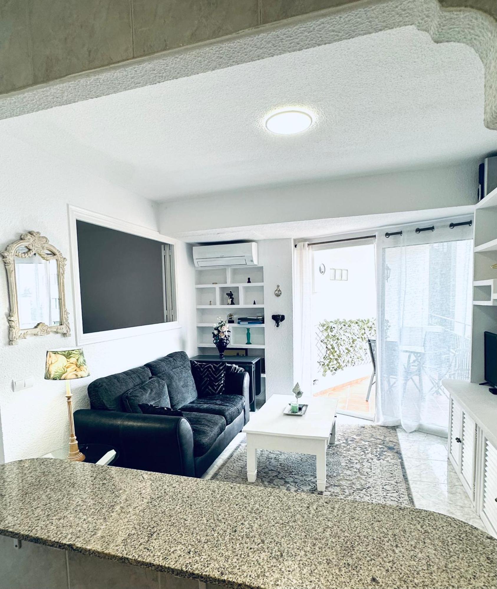 Apartment Torre De El Fuerte - Heart Of Marbella, Steps From The *