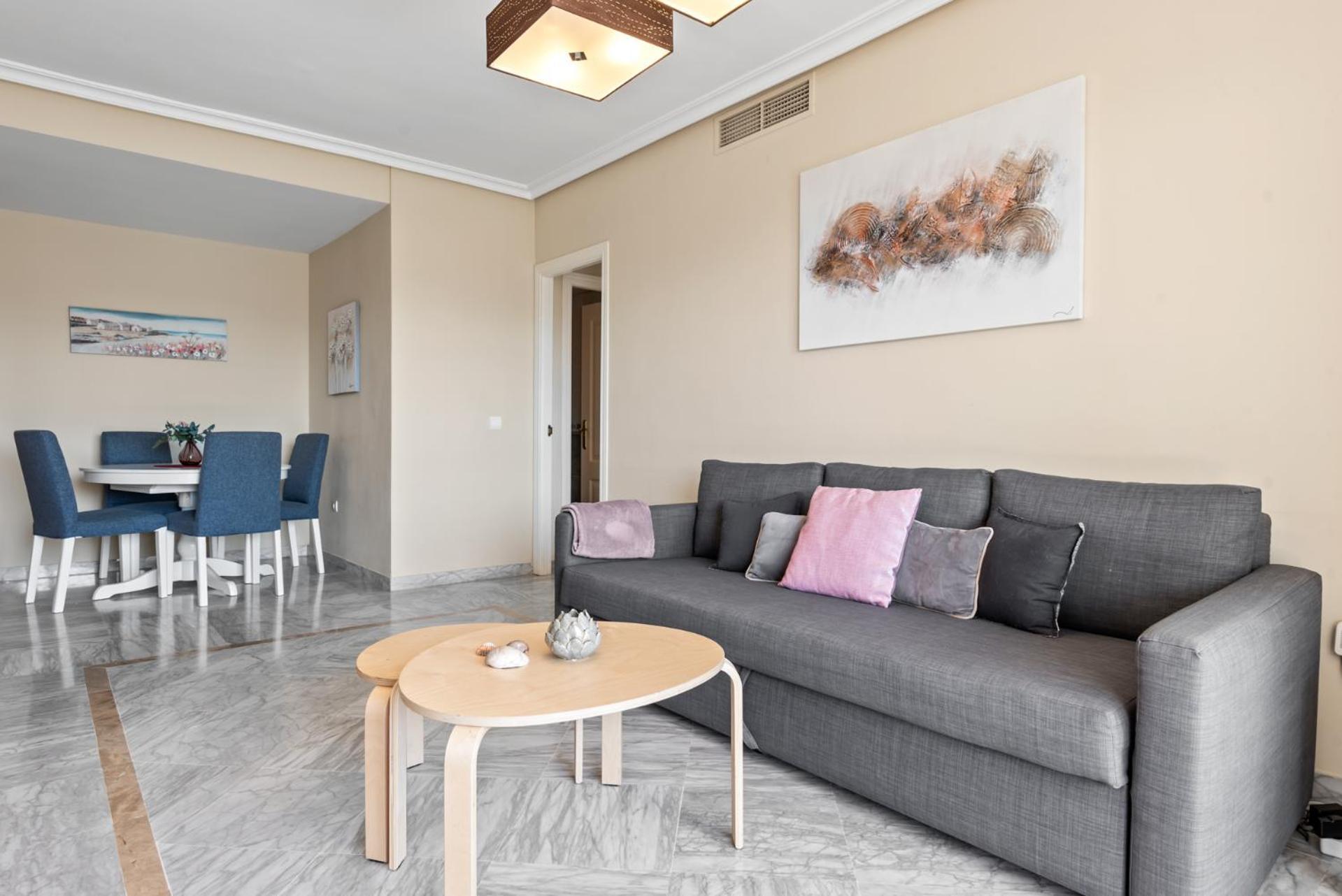 Appartement Lovely 2-bed 10 Mins Walk From Puerto Banus Marbella