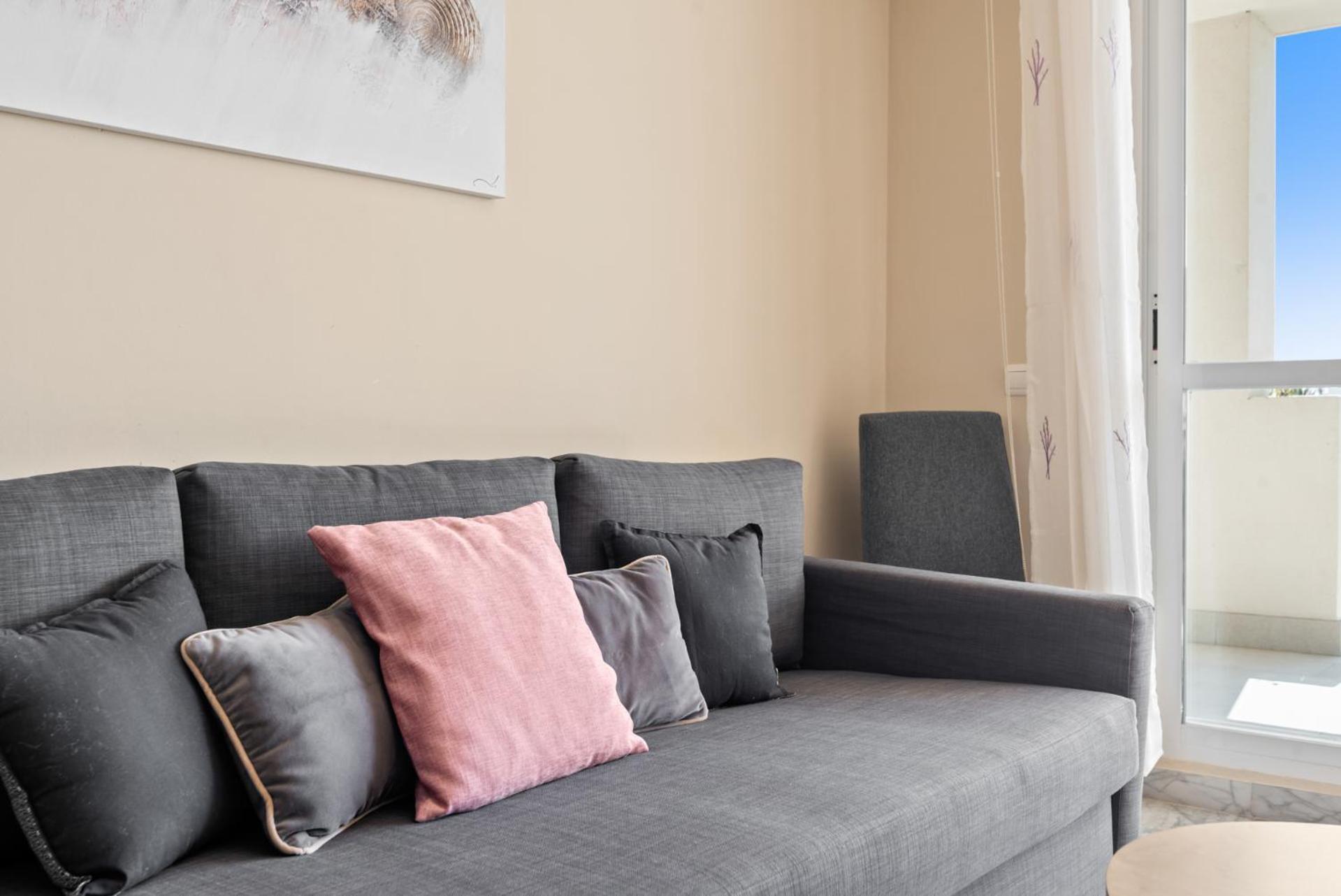 Appartement Lovely 2-bed 10 Mins Walk From Puerto Banus Marbella