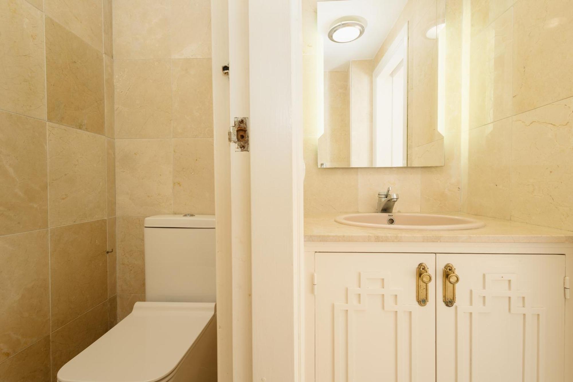 Spacious House With Pool, Garden And Solarium In Chapas, Villa