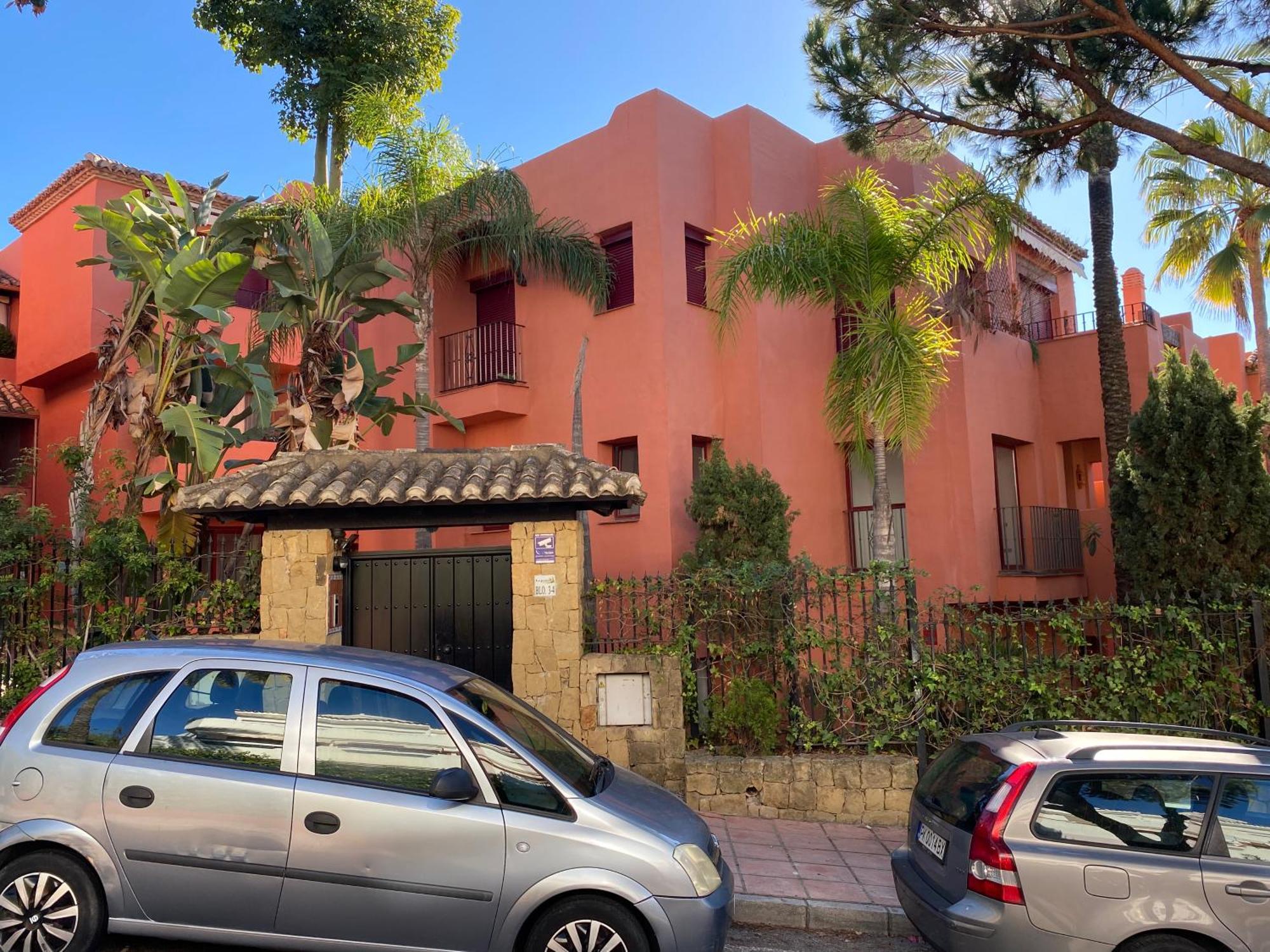 Apartment Don Carlos *