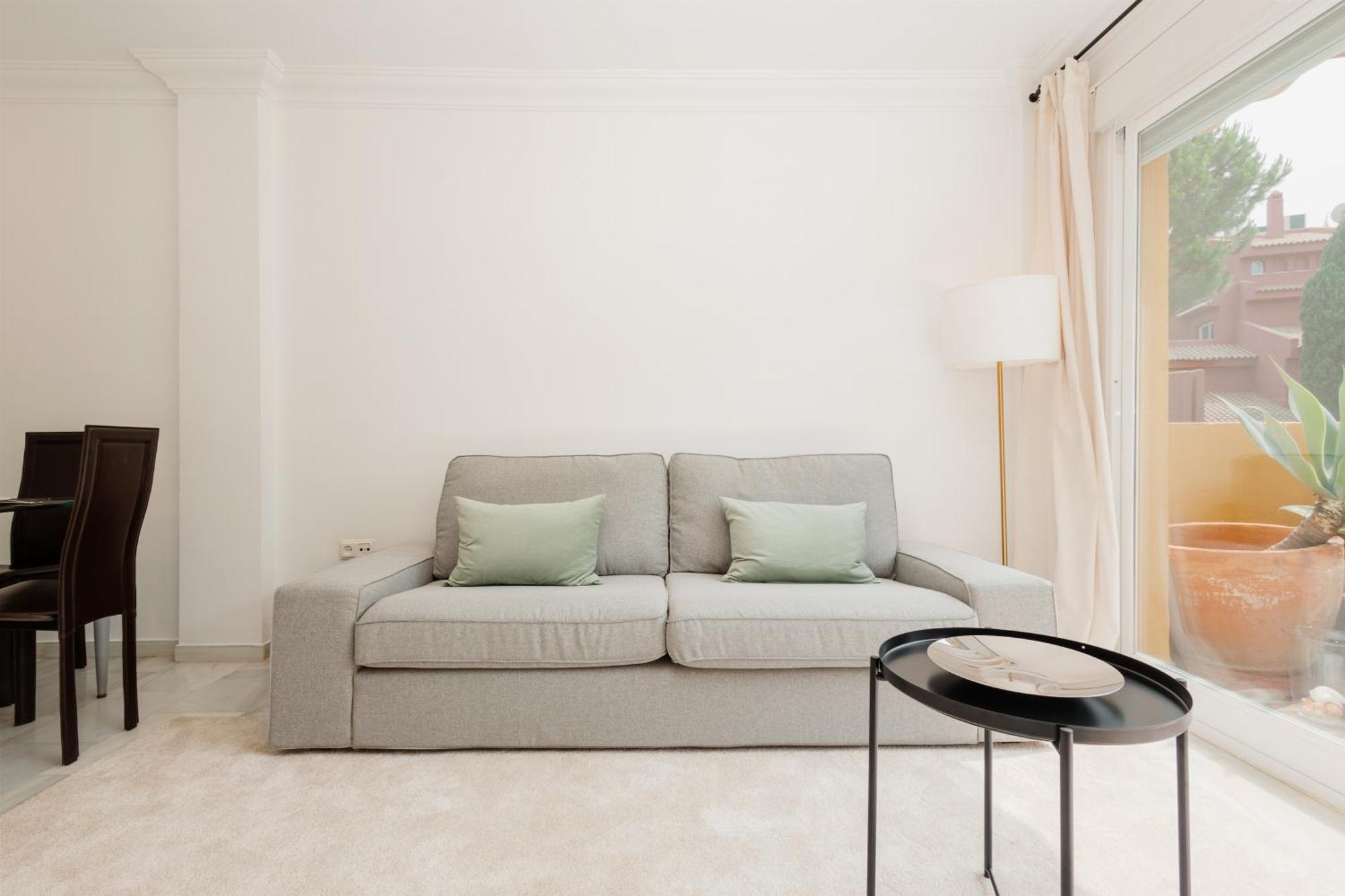 Apartment, Close To Beaches, Restaurants And Supermarkets, In Urb. Park Beach, Elviria